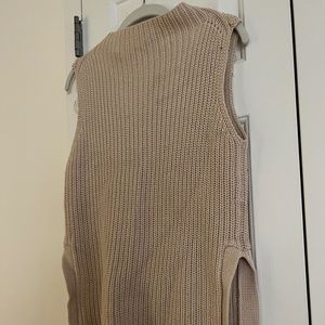 Lord & Taylor Sleeveless sweater